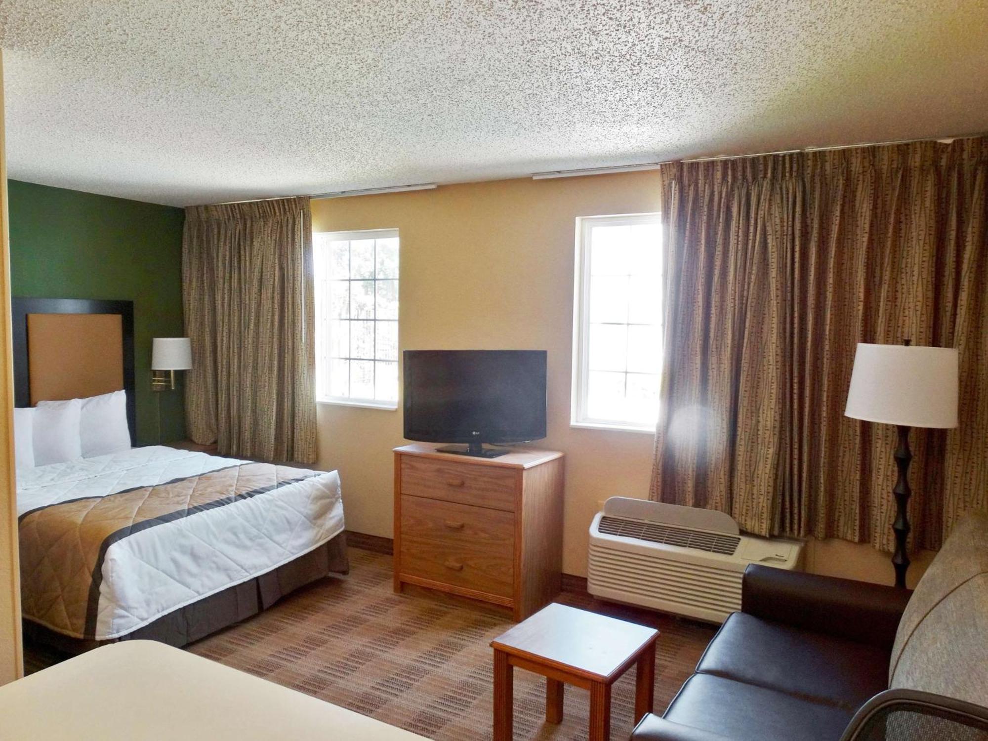 Extended America - Philadelphia - - Swedesford Rd 2*
